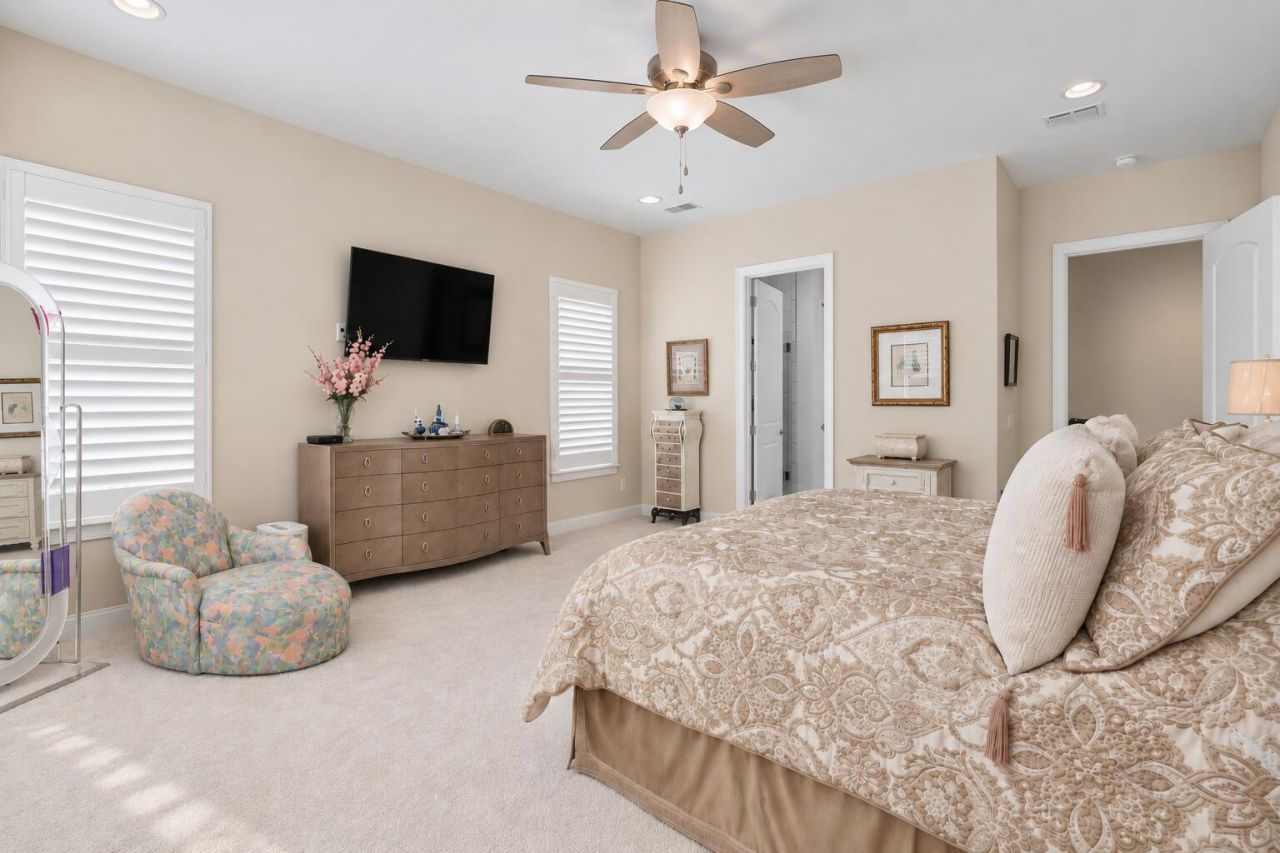 497 Four Seasons Boulevard Photo 23