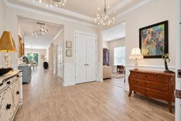 497 Four Seasons Boulevard photo 4