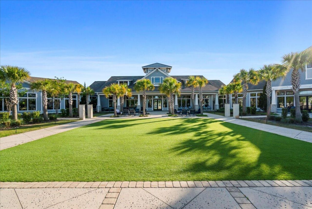 497 Four Seasons Boulevard Photo 50
