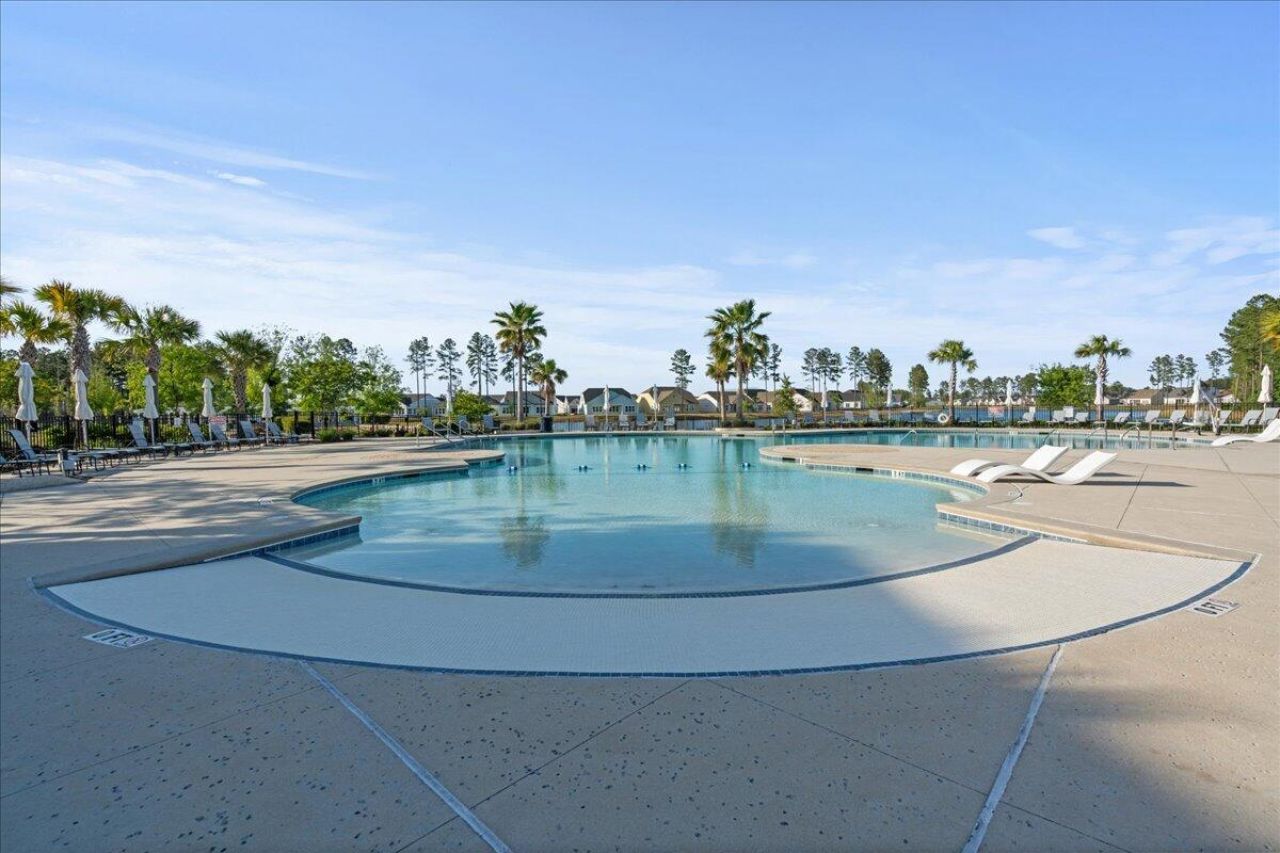 497 Four Seasons Boulevard Photo 51