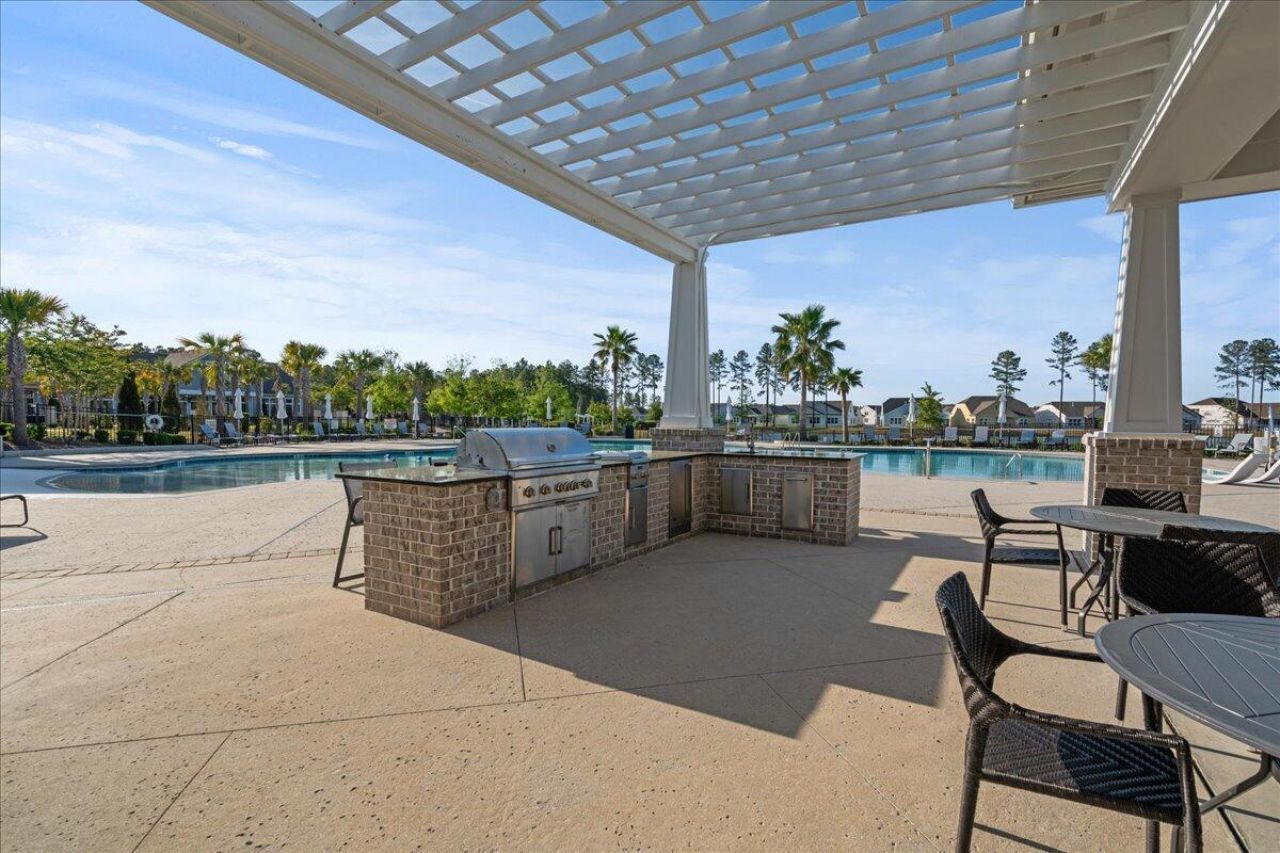 497 Four Seasons Boulevard Photo 55