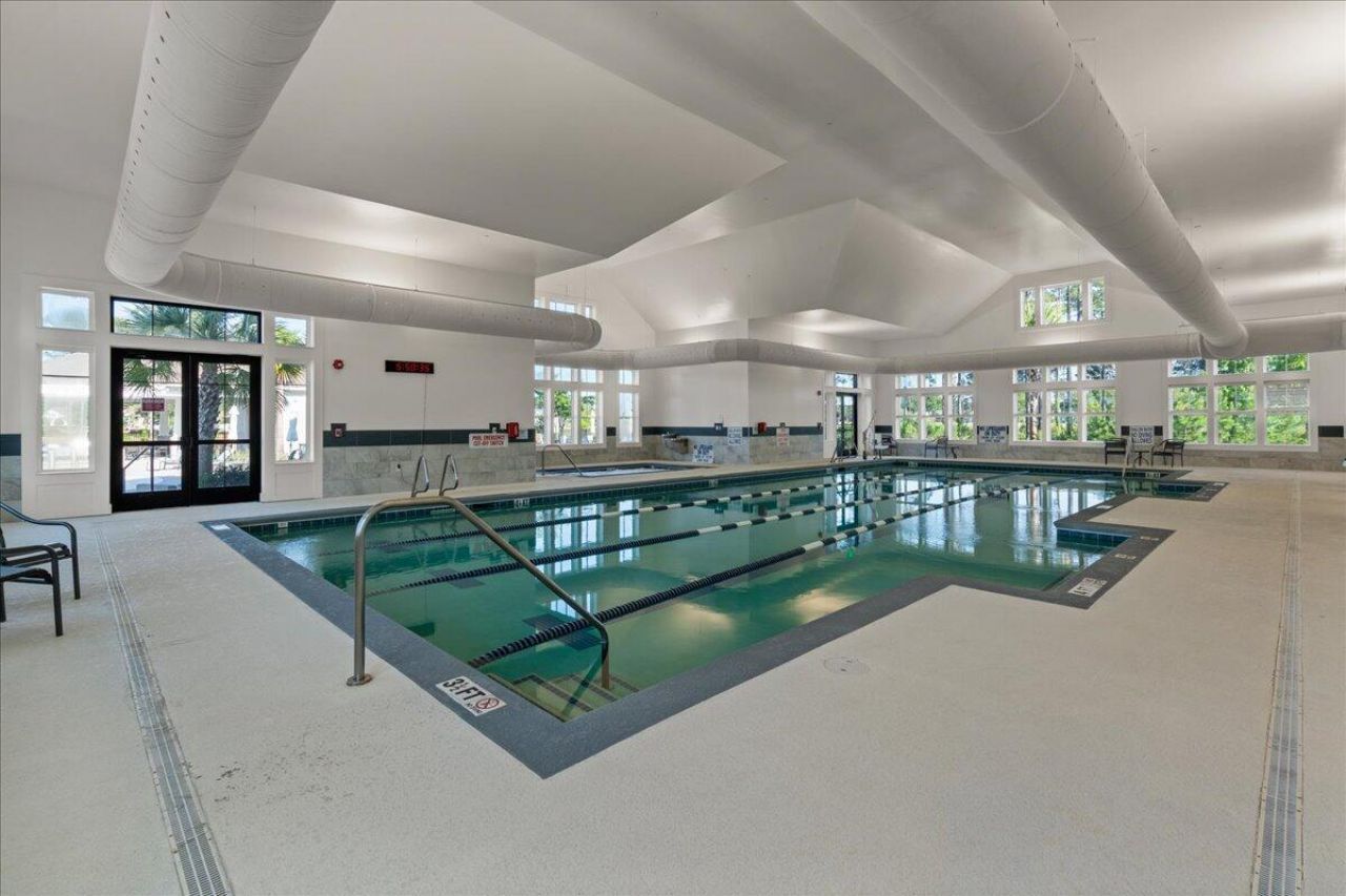 497 Four Seasons Boulevard Photo 70