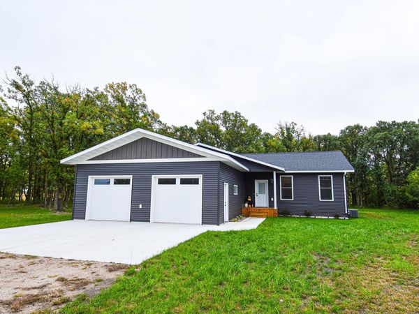 4331 State Hwy 11, Karlstad, MN 56732