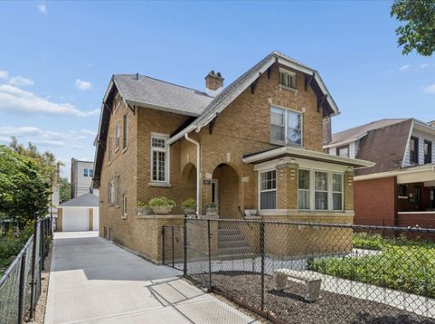 Main Photo