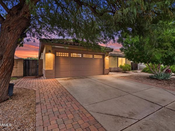 11450 E QUICKSILVER Avenue, Mesa, AZ 85212