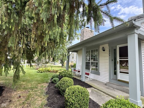 2559 Chaseway Court , Indianapolis, IN 46268