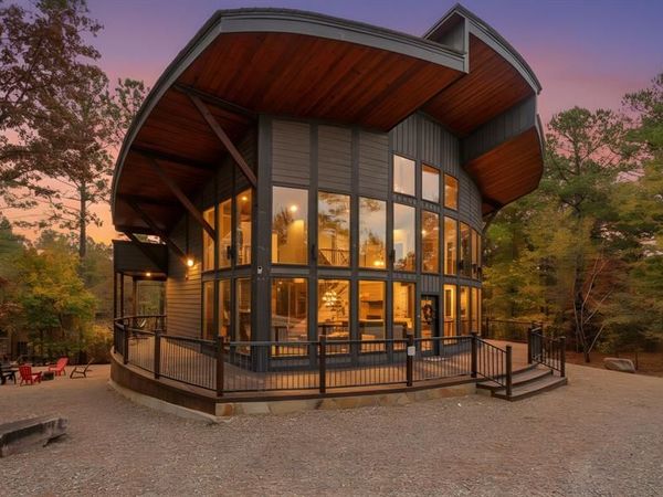 663 Sugarberry Trail, Broken Bow, OK 74728