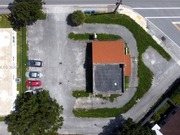 14100 W Dixie Hwy, North Miami, FL 33161