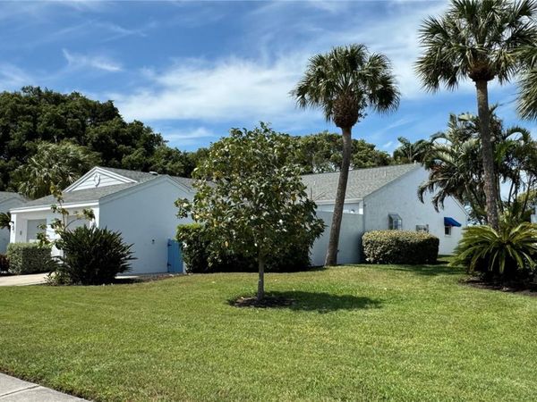 950 WATERSIDE LANE , BRADENTON, FL 34209