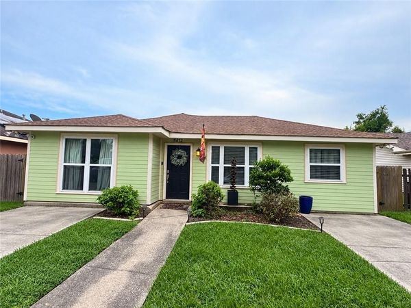 5472 GRAND BAYOU Drive , New Orleans, LA 70129