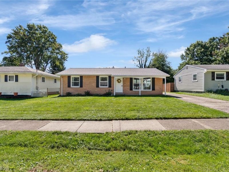 139 Lindsey Road, Munroe Falls, OH 44262 Photo 3