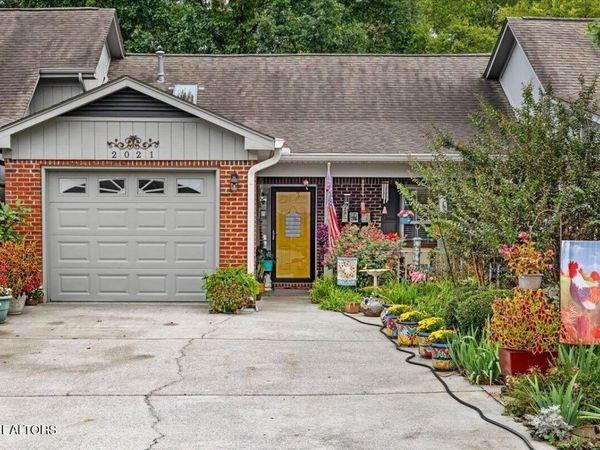 2021 Locarno Drive, Knoxville, TN 37914
