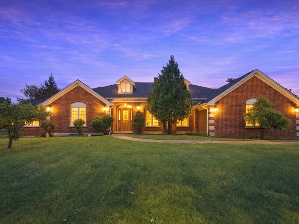 607 Birch Avenue , Lake Bluff, IL 60044