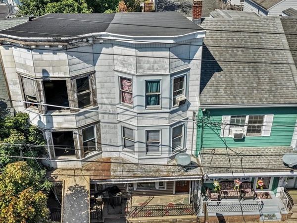 209 W CHERRY STREET , SHENANDOAH, PA 17976