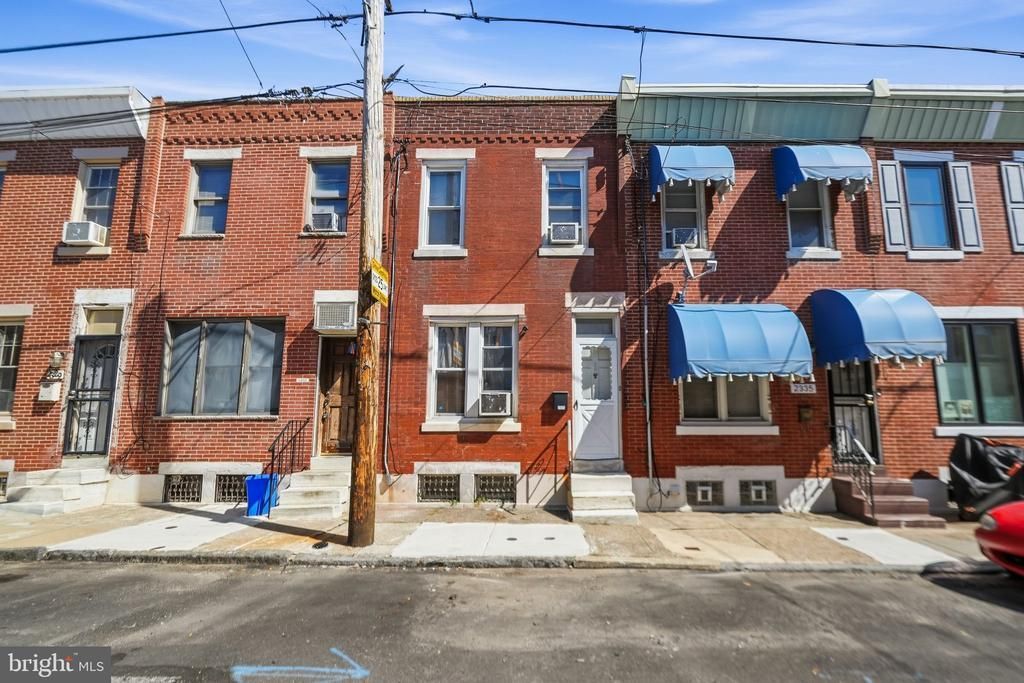 2333 S HUTCHINSON STREET , PHILADELPHIA, PA 19148