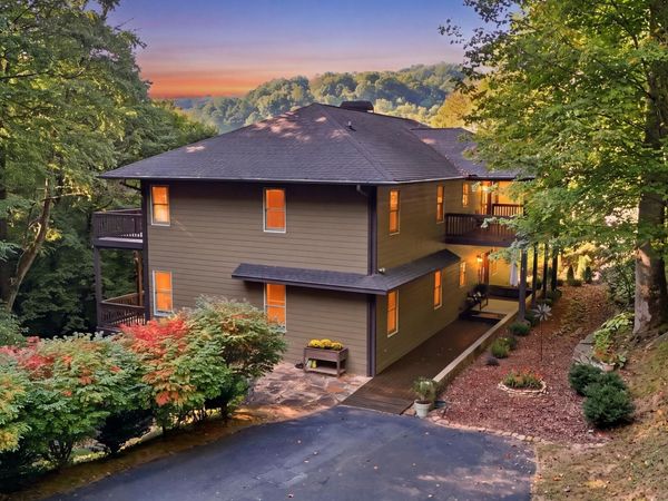 160 Ridgepole Drive, Sky Valley, GA 30537