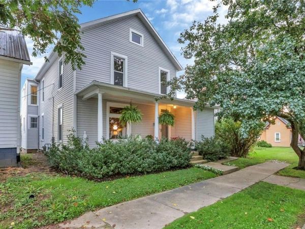 226 Eastern Avenue , New Lexington, OH 43764