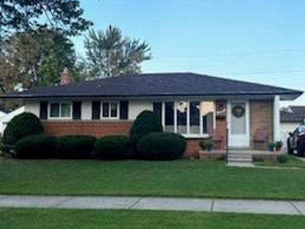 32901 Grinsell Drive , Warren, Mi 48092