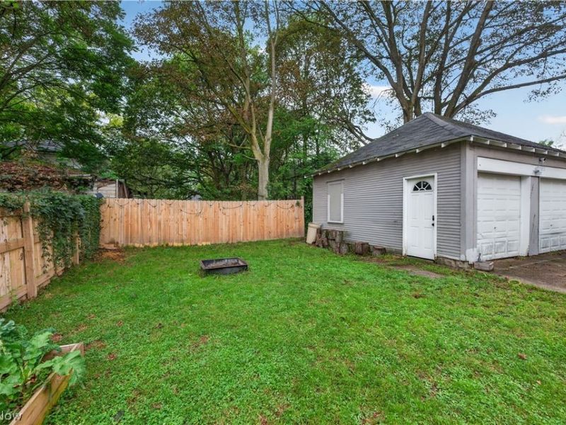 728 Wall Street, Akron, OH 44310 Photo 3