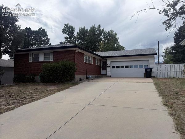 1928 Sussex Lane, Colorado Springs, CO 80909