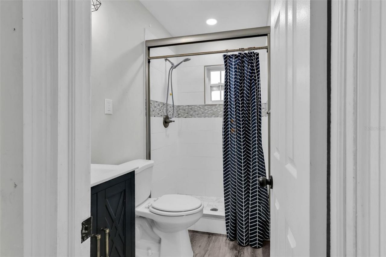 246 Magellan Drive, Sarasota, FL 34243 Photo
