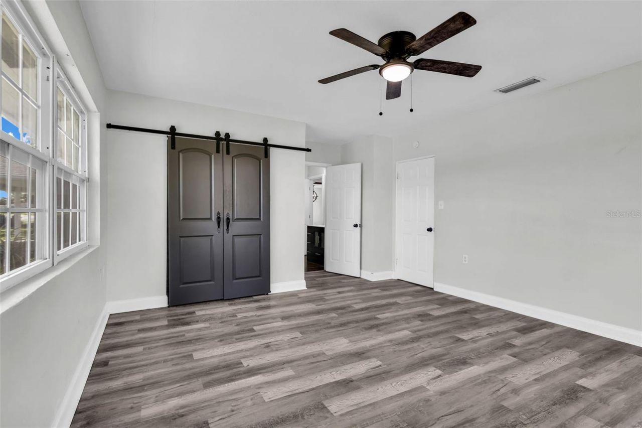 246 Magellan Drive, Sarasota, FL 34243 Photo
