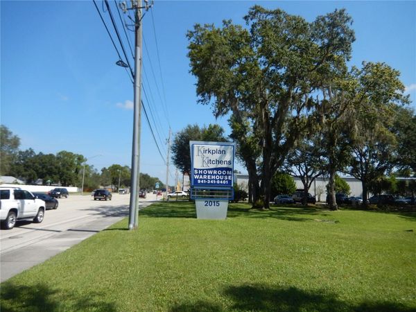 2015 CATTLEMEN ROAD , SARASOTA, FL 34232