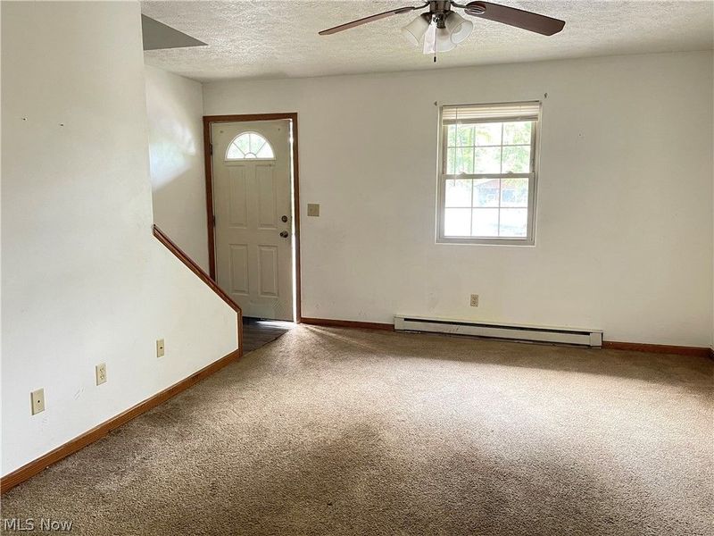 8 Sunrise Drive, Cambridge, OH 43725 Photo 3