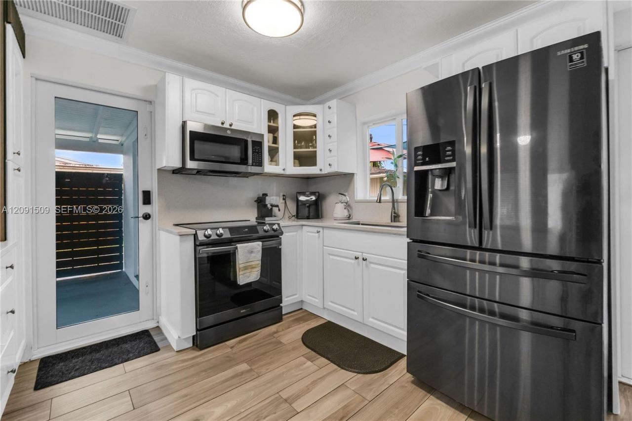 6551 Scott St, Hollywood, FL 33024 Photo