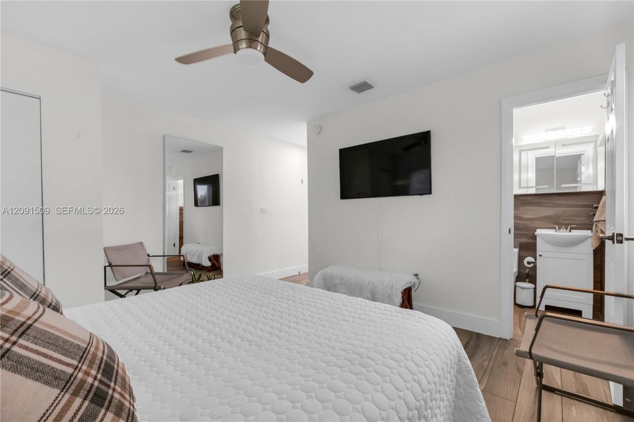 6551 Scott St, Hollywood, FL 33024 Photo