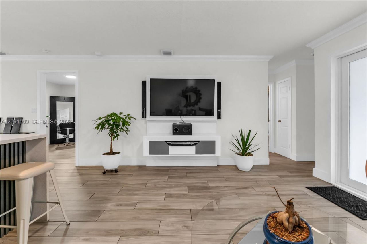 6551 Scott St, Hollywood, FL 33024 Photo