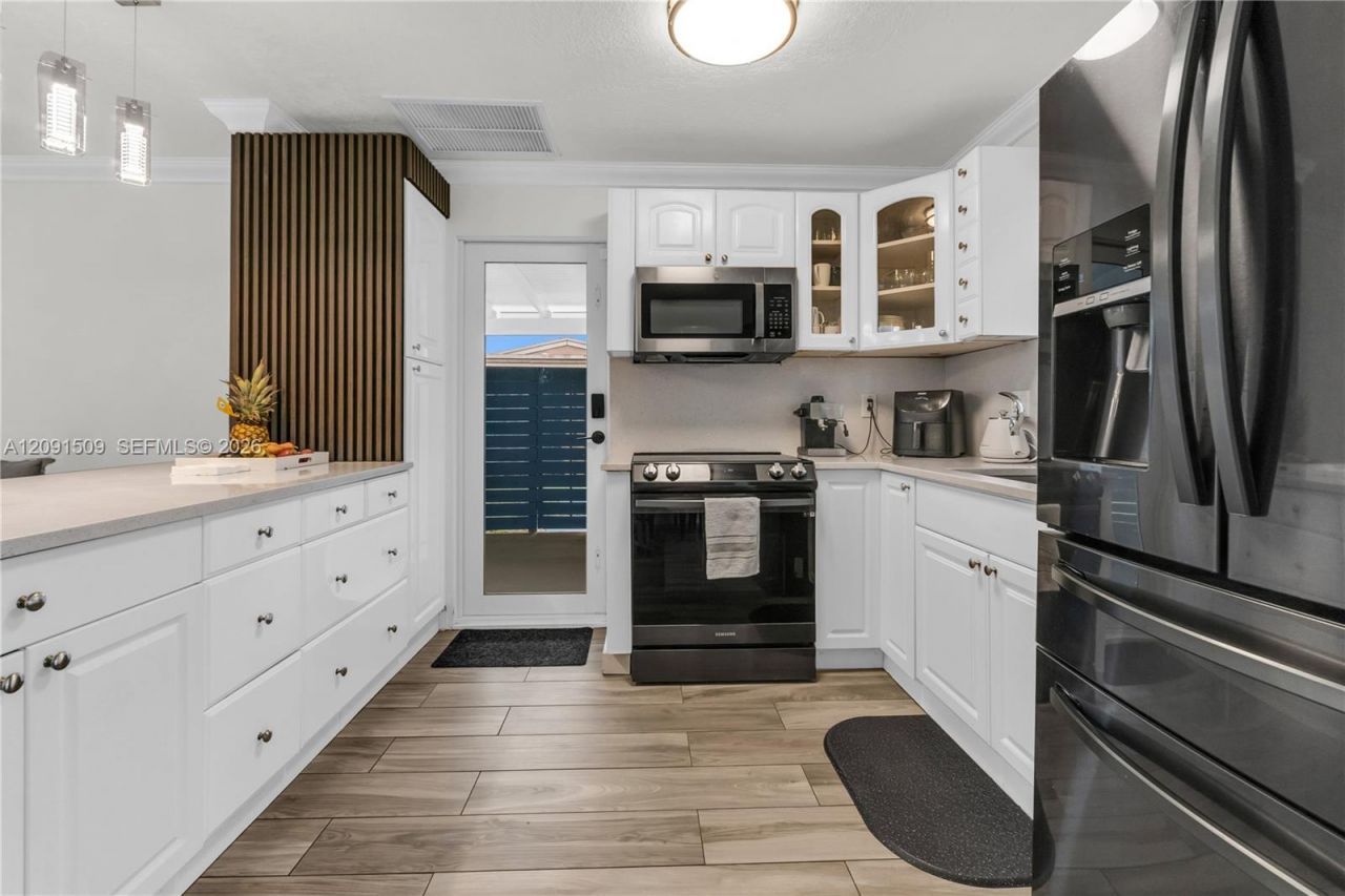 6551 Scott St, Hollywood, FL 33024 Photo