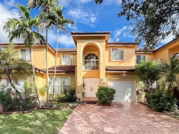 14015 N Forest Oak Cir, Davie, FL 33325