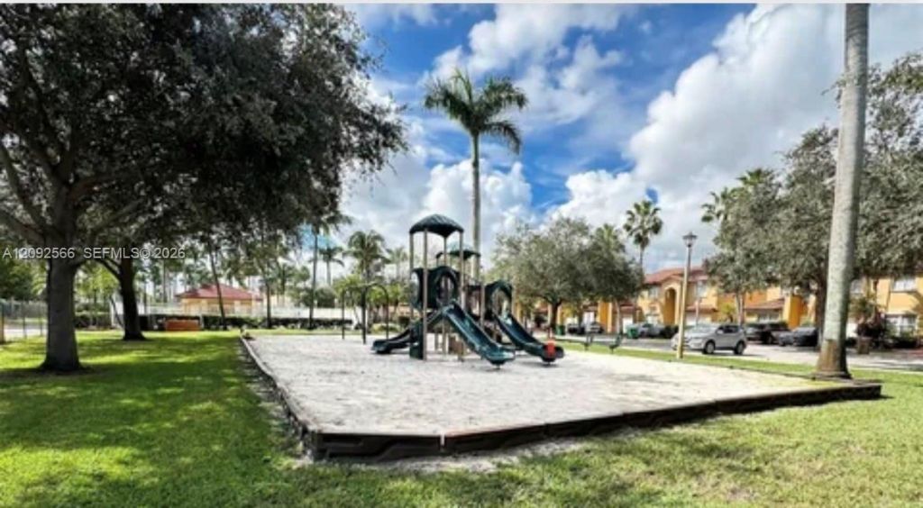 14015 N Forest Oak Cir, Davie, FL 33325 Photo