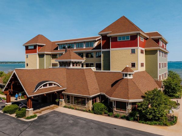 2035 US-31 N N, Unit 2210, Traverse City, MI 49686