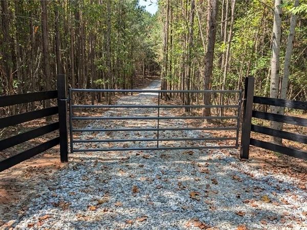 1124 Soap Creek Rd , Ball Ground, GA 30107