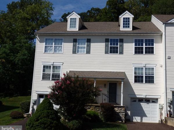 DOYLESTOWN, PA 18902