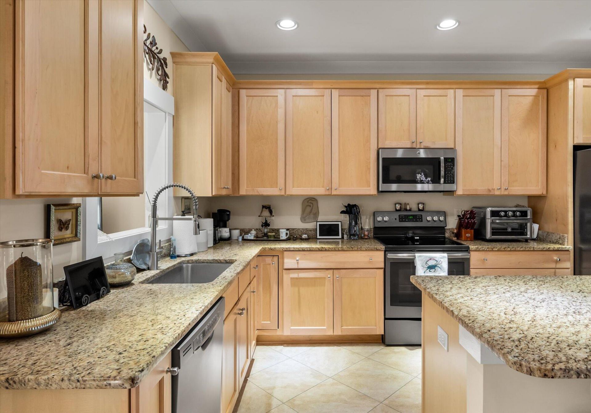 1198 Hitchfield Lane Photo 13