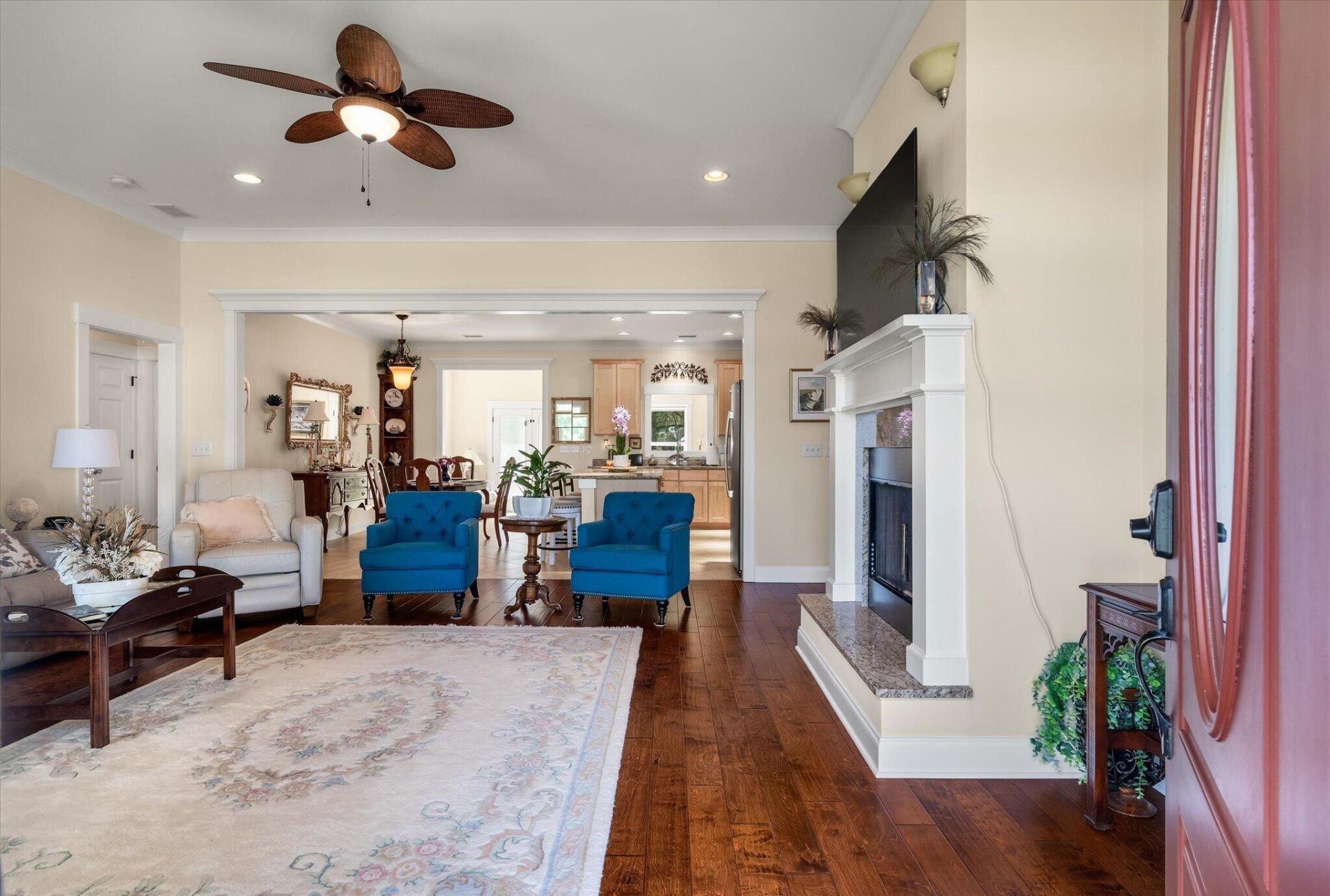 1198 Hitchfield Lane Photo 8
