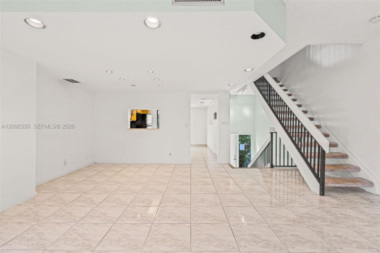 3225 NE 13th St , Unit 201, Pompano Beach, FL 33062 Photo