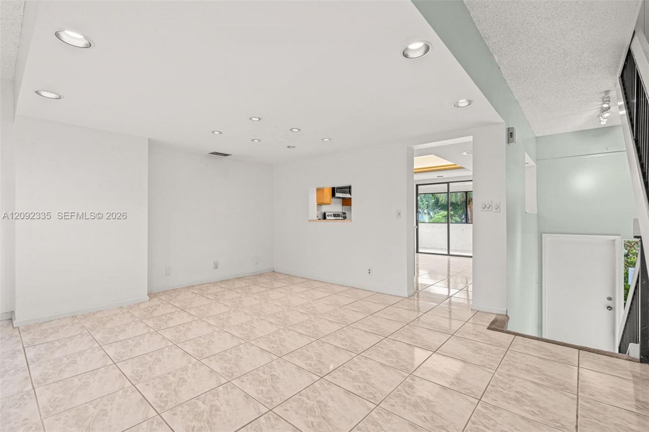 3225 NE 13th St , Unit 201, Pompano Beach, FL 33062 Photo