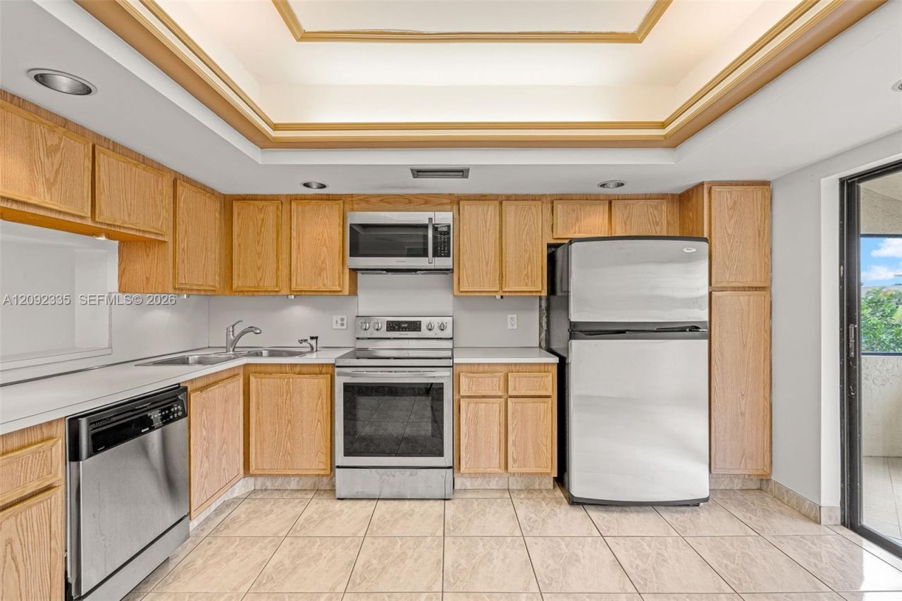 3225 NE 13th St , Unit 201, Pompano Beach, FL 33062 Photo