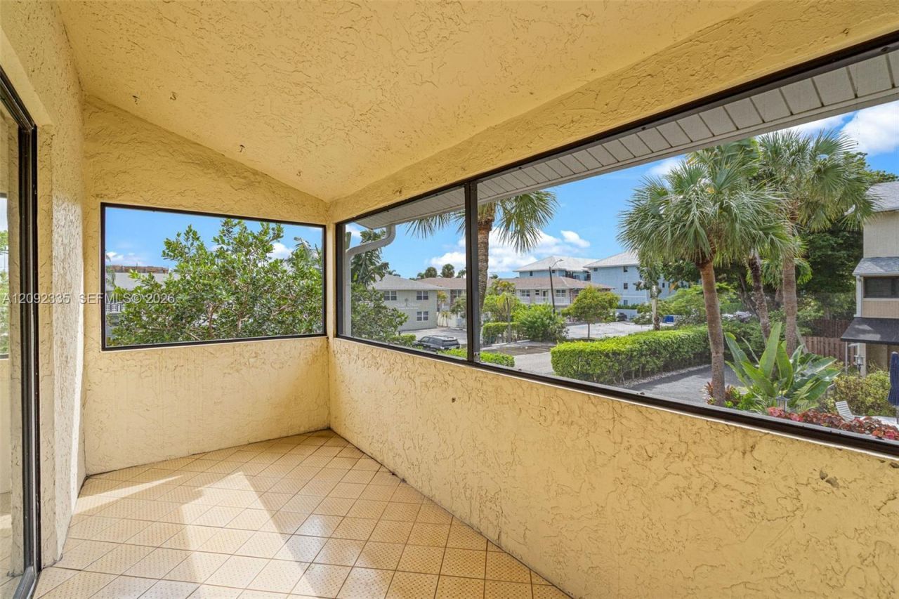 3225 NE 13th St , Unit 201, Pompano Beach, FL 33062 Photo