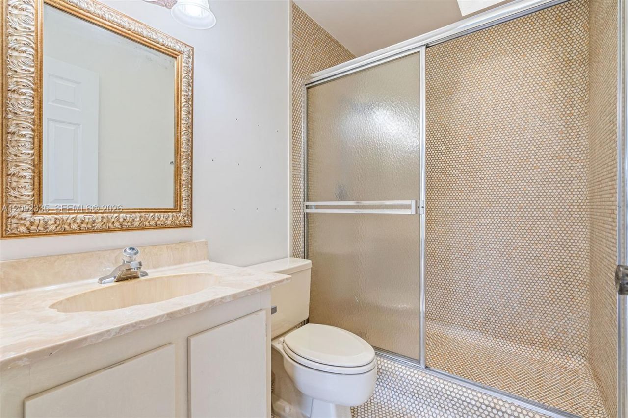 3225 NE 13th St , Unit 201, Pompano Beach, FL 33062 Photo