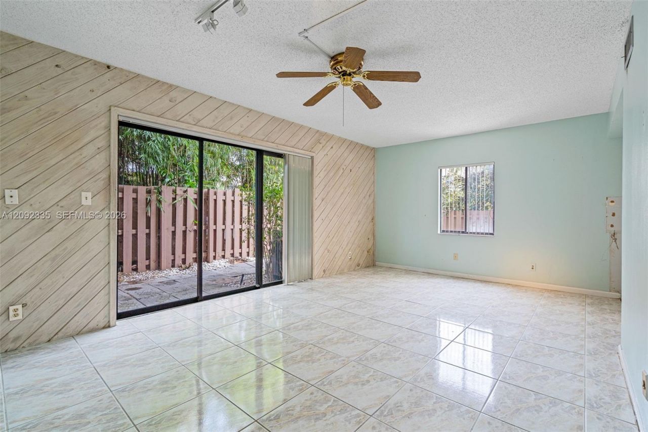 3225 NE 13th St , Unit 201, Pompano Beach, FL 33062 Photo