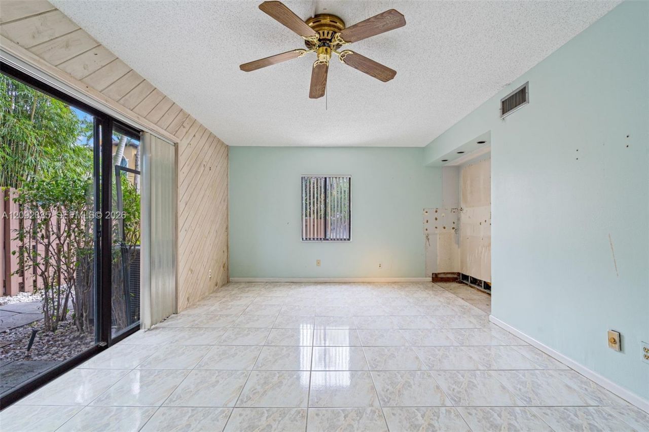 3225 NE 13th St , Unit 201, Pompano Beach, FL 33062 Photo