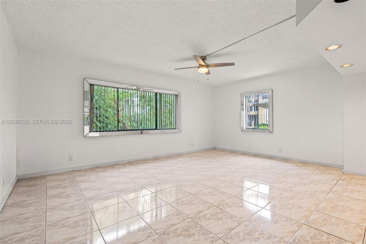 3225 NE 13th St , Unit 201, Pompano Beach, FL 33062 Photo