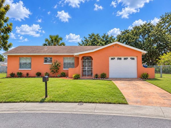 4068 CASTLEGATE DRIVE , ORLANDO, FL 32839