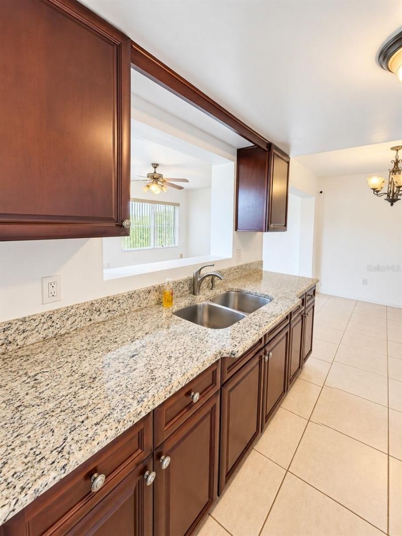 4068 Castlegate Drive, Orlando, FL 32839 Photo
