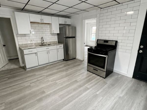 66 Broadway, Unit 2R, Methuen, MA 01844
